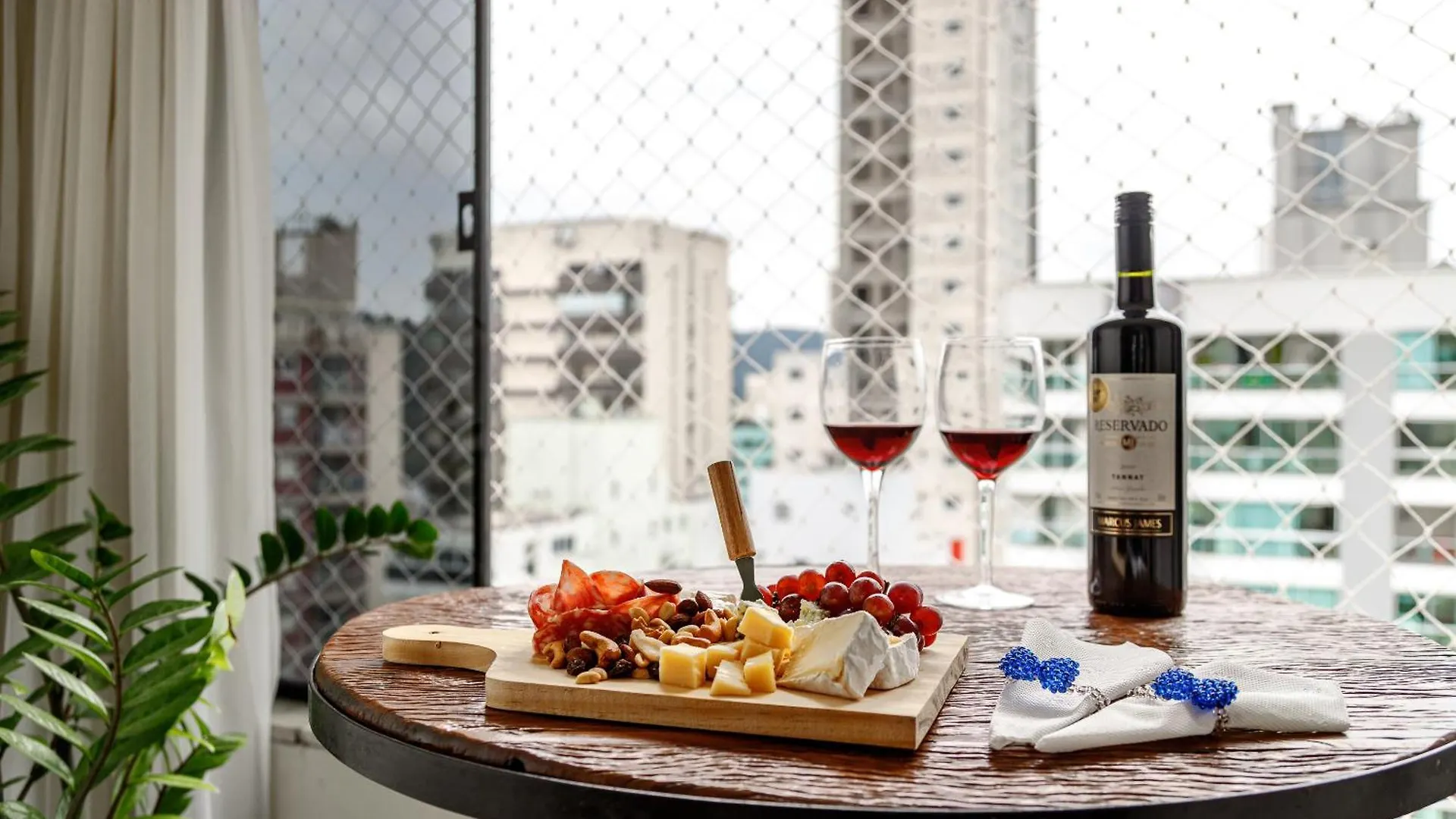 Apartmán Ape Bc Otima Localizacao 4Min A Pe Da Praia Garagem Home Office Para 4 Com Ar-Condicionado Portaria 24H Balneário Camboriú