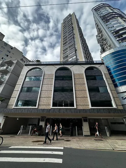 Ape Bc Otima Localizacao 4Min A Pe Da Praia Garagem Home Office Para 4 Com Ar-Condicionado Portaria 24H Balneário Camboriú Apartment